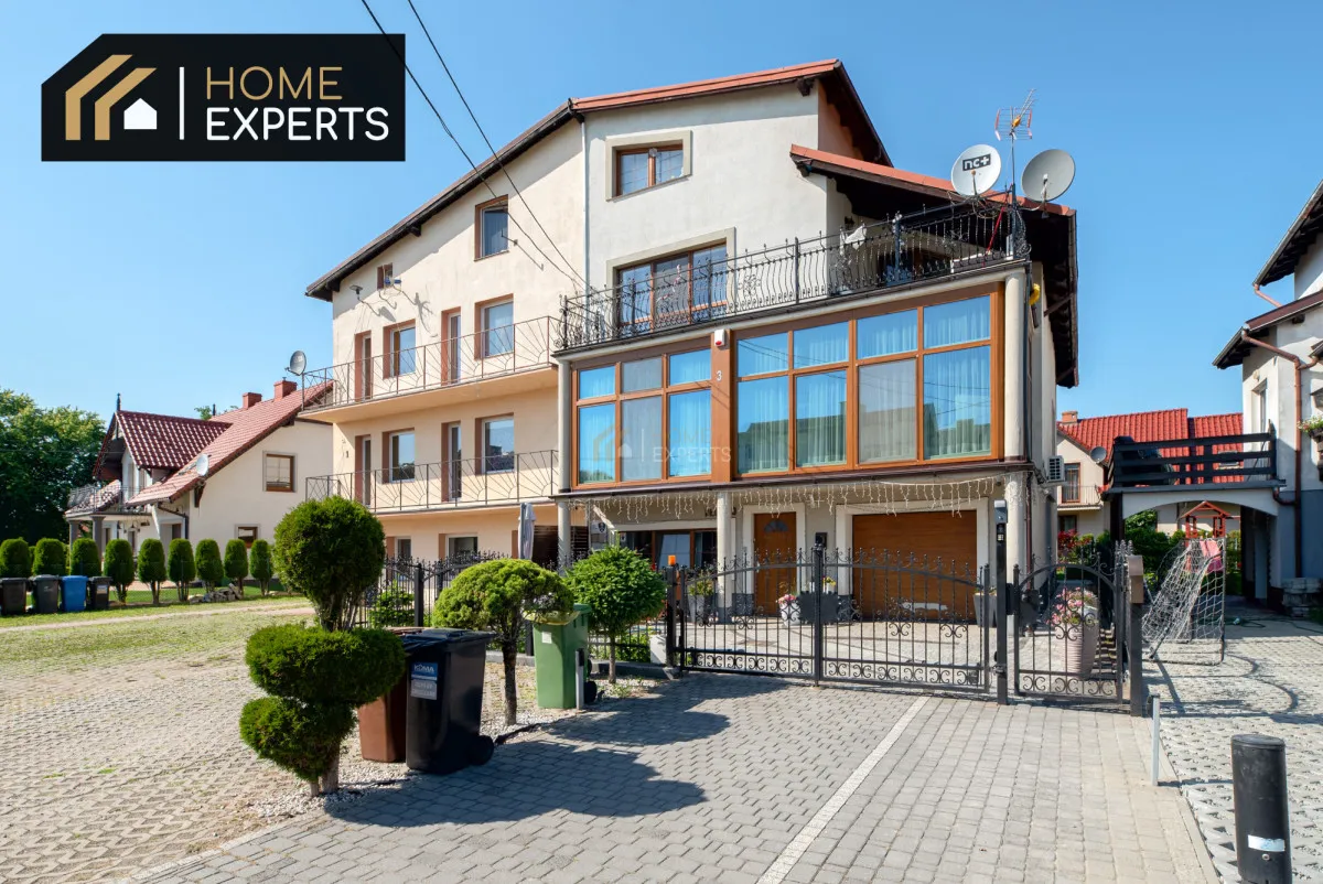 Dom/2 lub 3 apartamenty/blisko Stegny i Gdańska